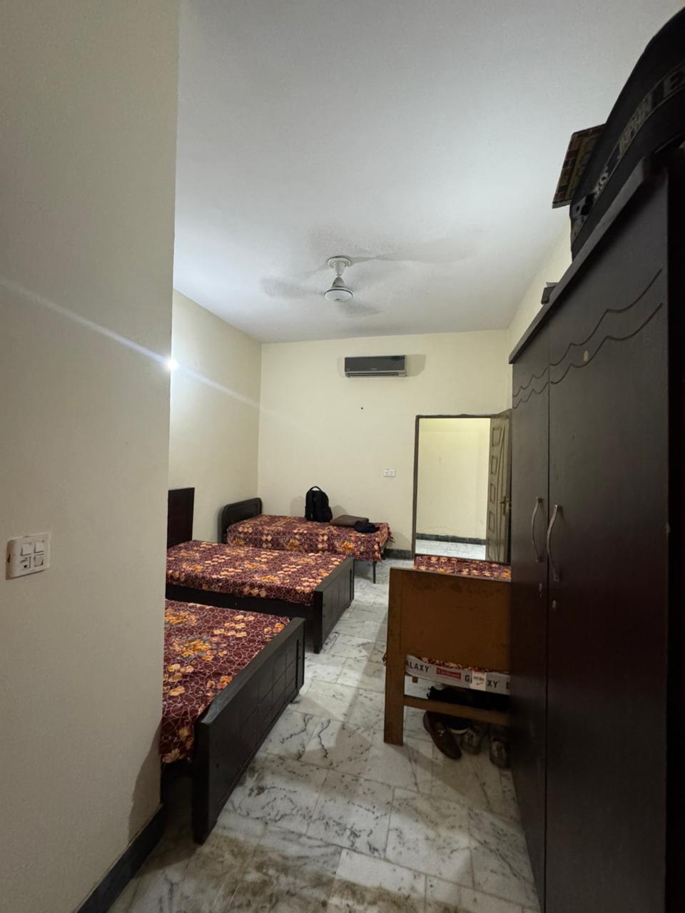 4 Seater Room - Chaudhary Boys Hostel